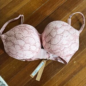 Skims Stylish Pink Snake Print Bra 34DD